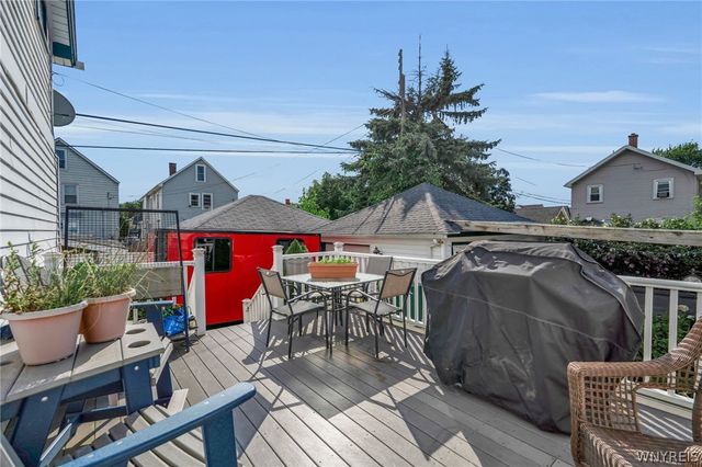 18 Robins Street, Buffalo, NY 14220