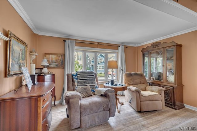 18 Robins Street, Buffalo, NY 14220