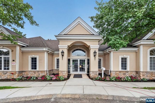 169 Winchester Court 258, Clifton, NJ 07013