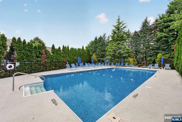 169 Winchester Court 258, Clifton, NJ 07013