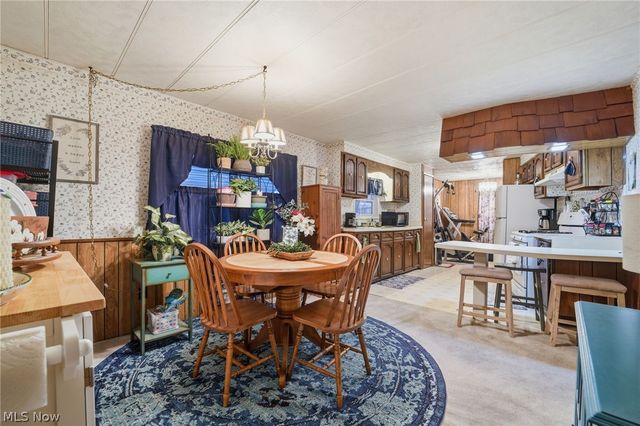 261 Chelsea Drive, Willoughby, OH 44094