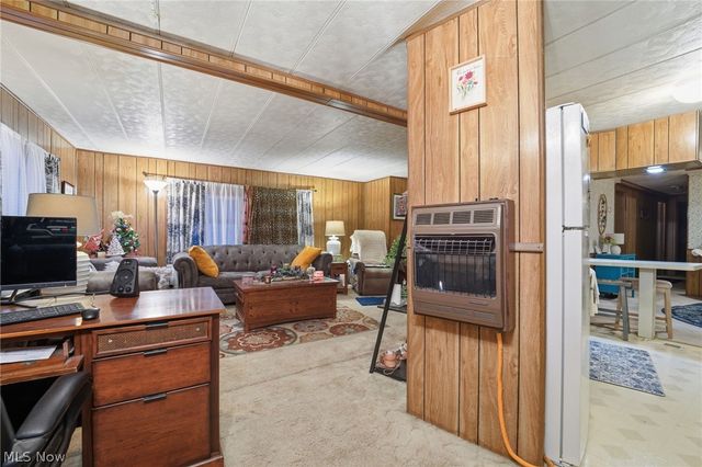 261 Chelsea Drive, Willoughby, OH 44094