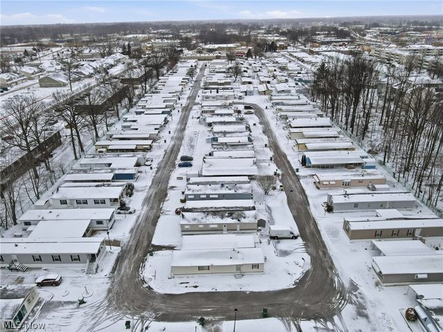 261 Chelsea Drive, Willoughby, OH 44094