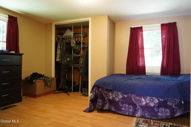 26 Rays Road, Warrensburg, NY 12885