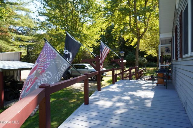 26 Rays Road, Warrensburg, NY 12885