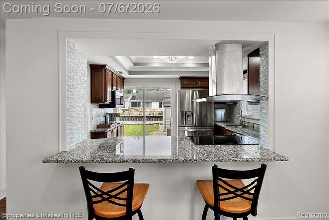 22482 Beach Street, Saint Clair Shores, MI 48081
