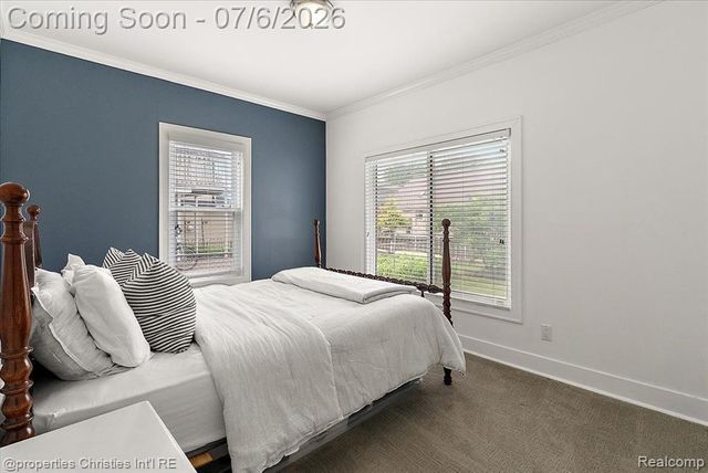22482 Beach Street, Saint Clair Shores, MI 48081