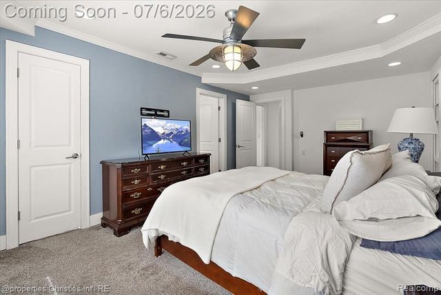 22482 Beach Street, Saint Clair Shores, MI 48081