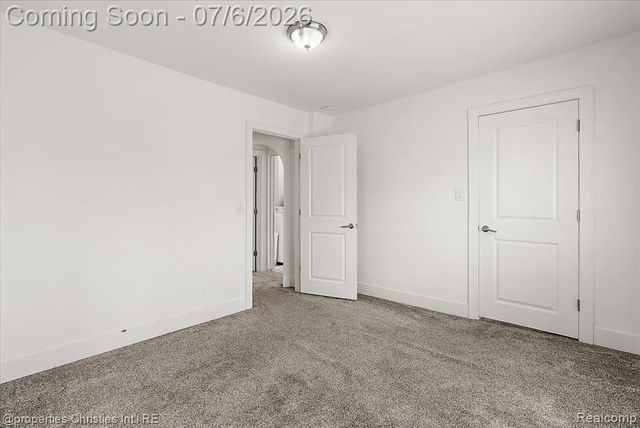 22482 Beach Street, Saint Clair Shores, MI 48081