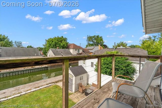 22482 Beach Street, Saint Clair Shores, MI 48081