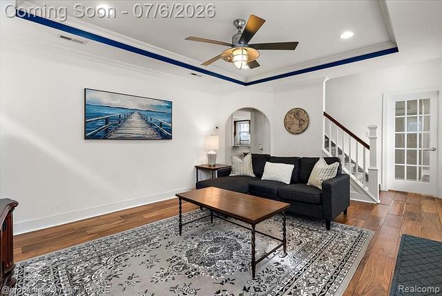 22482 Beach Street, Saint Clair Shores, MI 48081