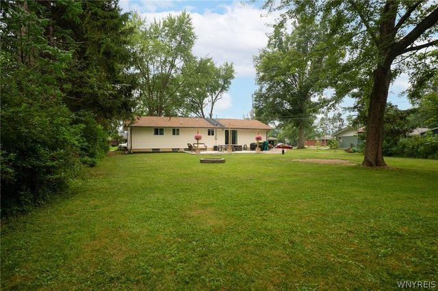 5633 Southside Drive, Boston, NY 14075