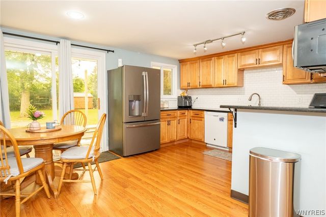 5633 Southside Drive, Boston, NY 14075