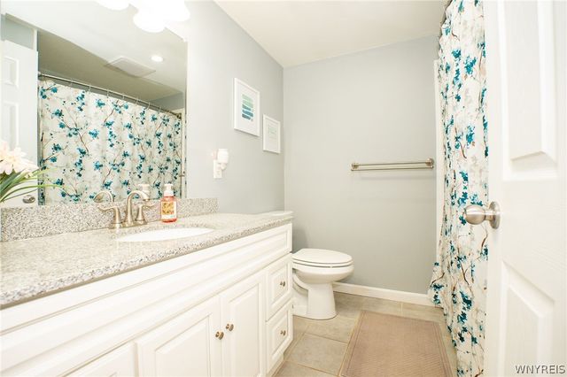 5633 Southside Drive, Boston, NY 14075