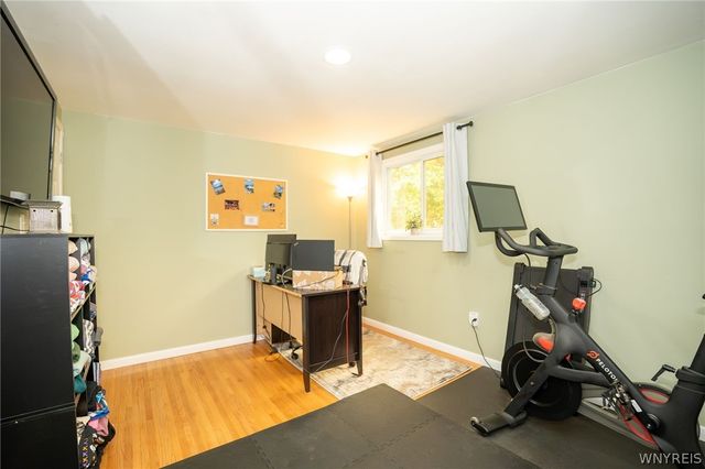 5633 Southside Drive, Boston, NY 14075