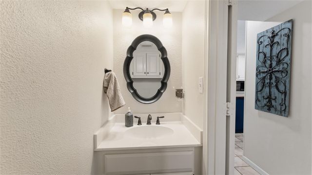1415 River Oaks Drive, Huntsville, TX 77340