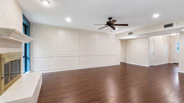 1415 River Oaks Drive, Huntsville, TX 77340