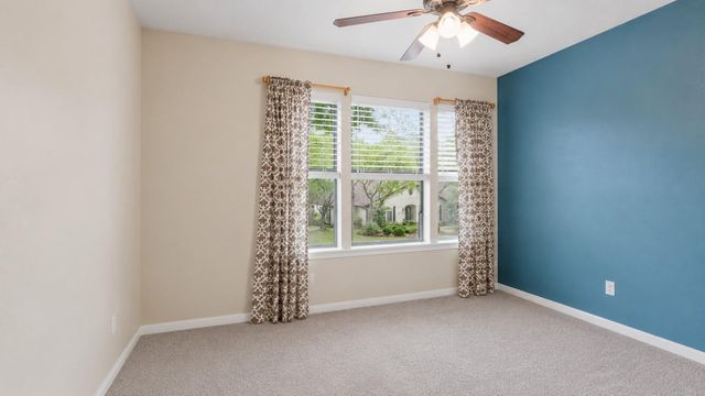 1415 River Oaks Drive, Huntsville, TX 77340
