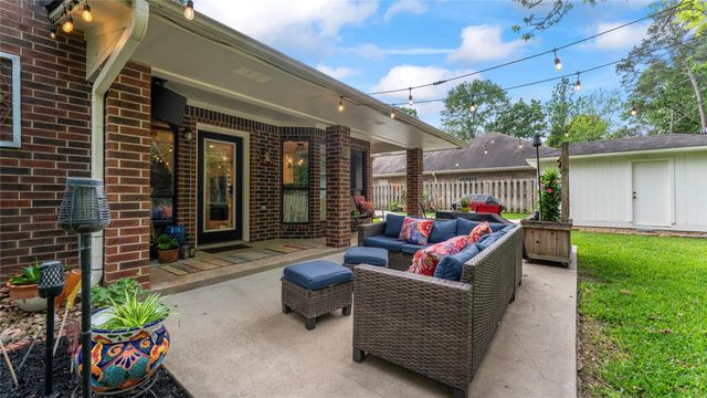 1415 River Oaks Drive, Huntsville, TX 77340
