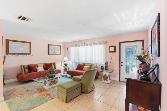 20400 NW 25th Ave, Miami Gardens, FL 33056