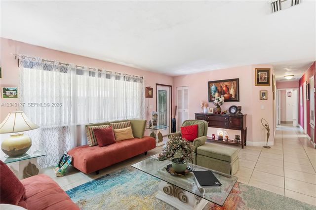 20400 NW 25th Ave, Miami Gardens, FL 33056