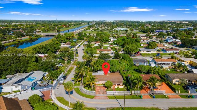 20400 NW 25th Ave, Miami Gardens, FL 33056