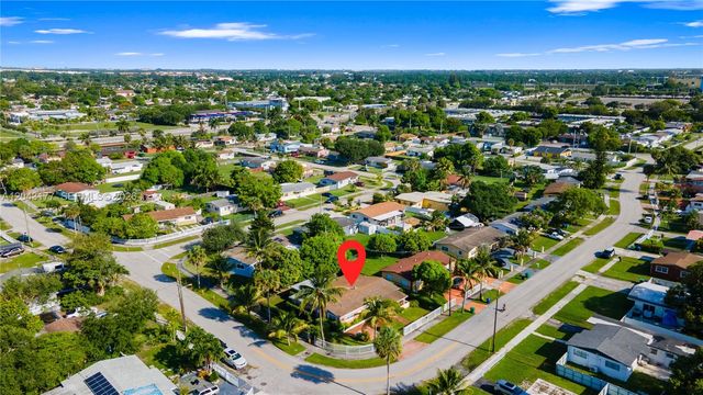 20400 NW 25th Ave, Miami Gardens, FL 33056