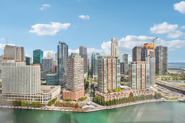 363 E Wacker Drive 2204, Chicago, IL 60601