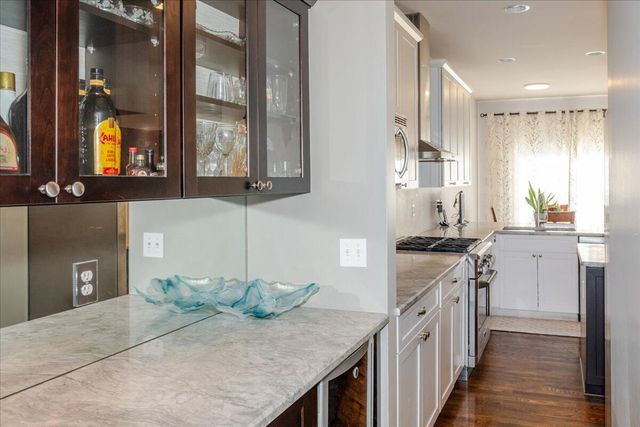 45900 S Stonewood Road, Canton, MI 48187