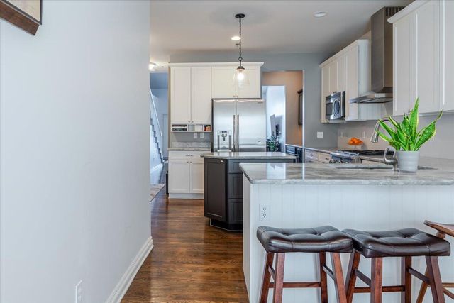 45900 S Stonewood Road, Canton, MI 48187