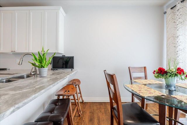 45900 S Stonewood Road, Canton, MI 48187