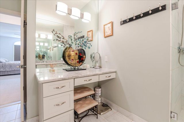 45900 S Stonewood Road, Canton, MI 48187