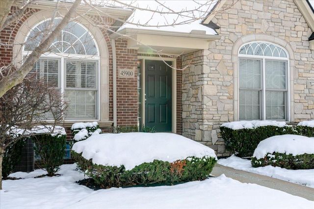 45900 S Stonewood Road, Canton, MI 48187