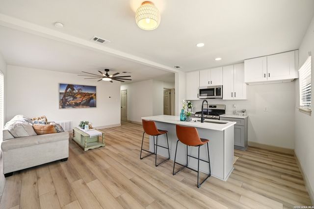 9439 Hindi, San Antonio, TX 78224