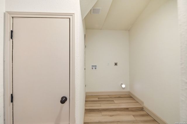 9439 Hindi, San Antonio, TX 78224