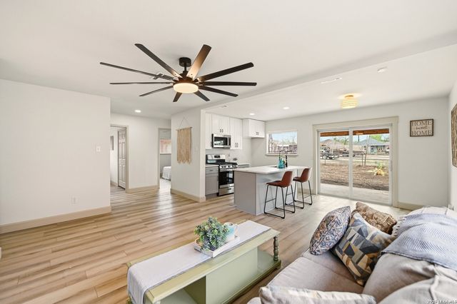 9439 Hindi, San Antonio, TX 78224