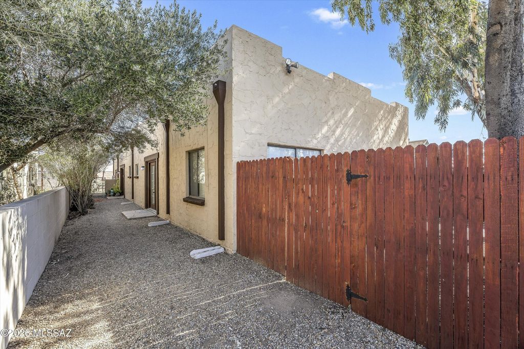 2940 N Park Avenue, Tucson, AZ 85719