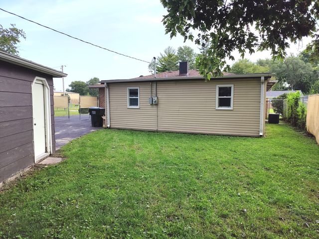 16068 Richmond Avenue, Markham, IL 60428