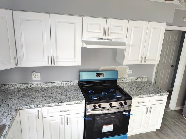 16068 Richmond Avenue, Markham, IL 60428