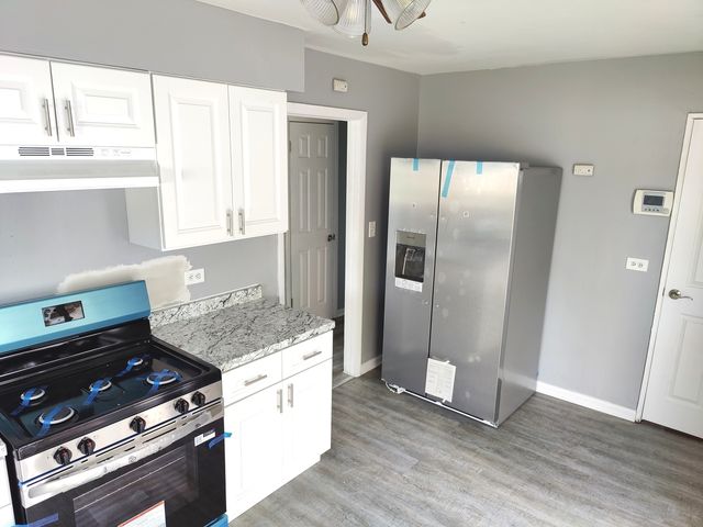 16068 Richmond Avenue, Markham, IL 60428