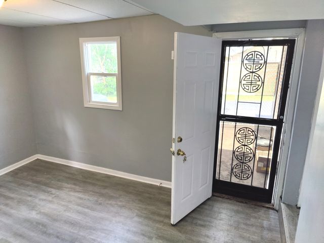 16068 Richmond Avenue, Markham, IL 60428