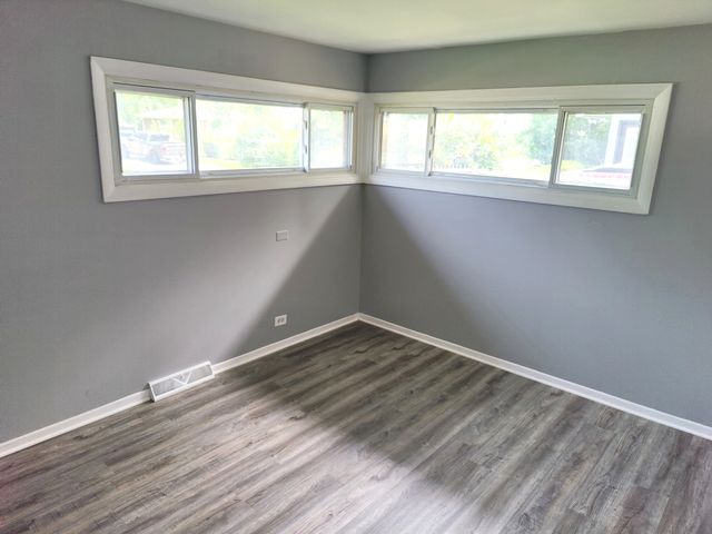 16068 Richmond Avenue, Markham, IL 60428