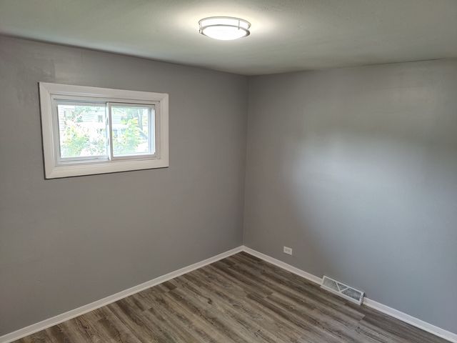 16068 Richmond Avenue, Markham, IL 60428