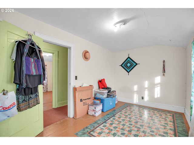 6026 Se 84TH Ave, Portland, OR 97266