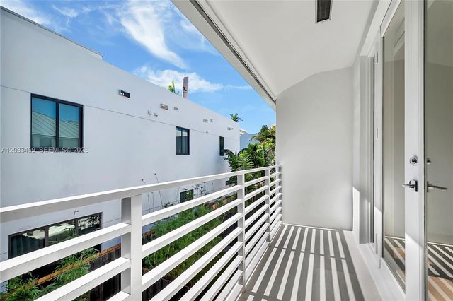 3384 Day Avenue 3384, Miami, FL 33133