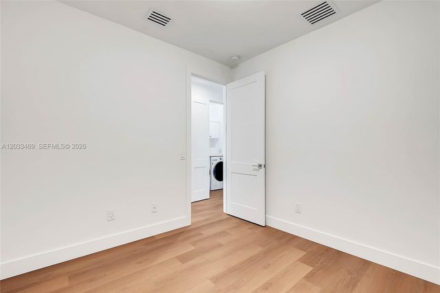 3384 Day Avenue 3384, Miami, FL 33133