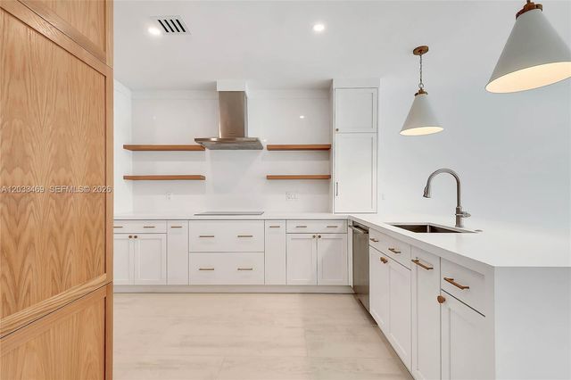 3384 Day Avenue 3384, Miami, FL 33133