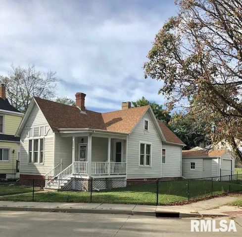 907 NE GLEN OAK Avenue, Peoria, IL 61603