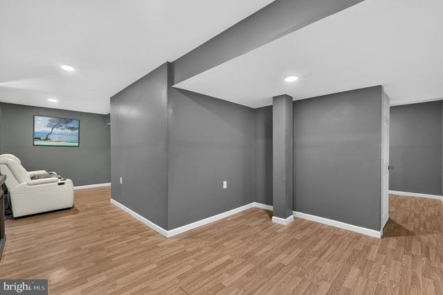 29 WALDEN LN, Dover, DE 19904