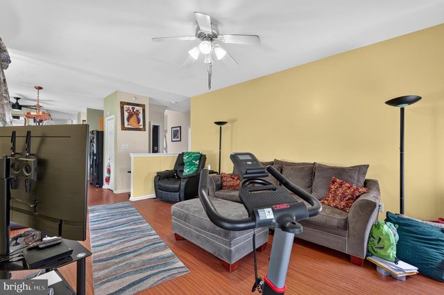 29 WALDEN LN, Dover, DE 19904